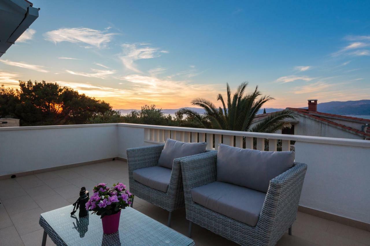 Holiday Home Brac Supetar Exterior photo