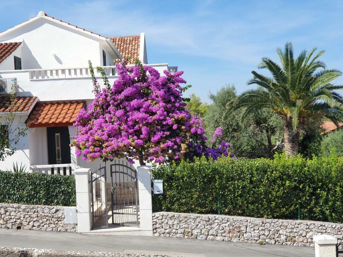Holiday Home Brac Supetar Exterior photo
